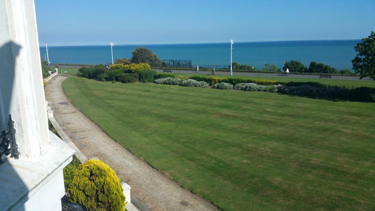 Westward Ho Hotel Folkestone Exterior photo